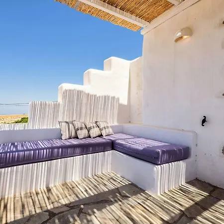 Magano Seaview House *